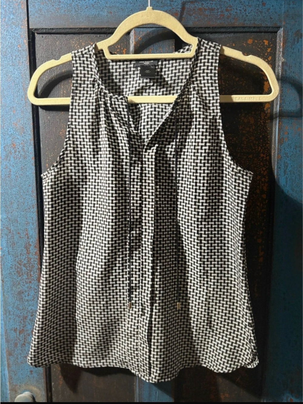 Ann Taylor Silky sleeveless XSP